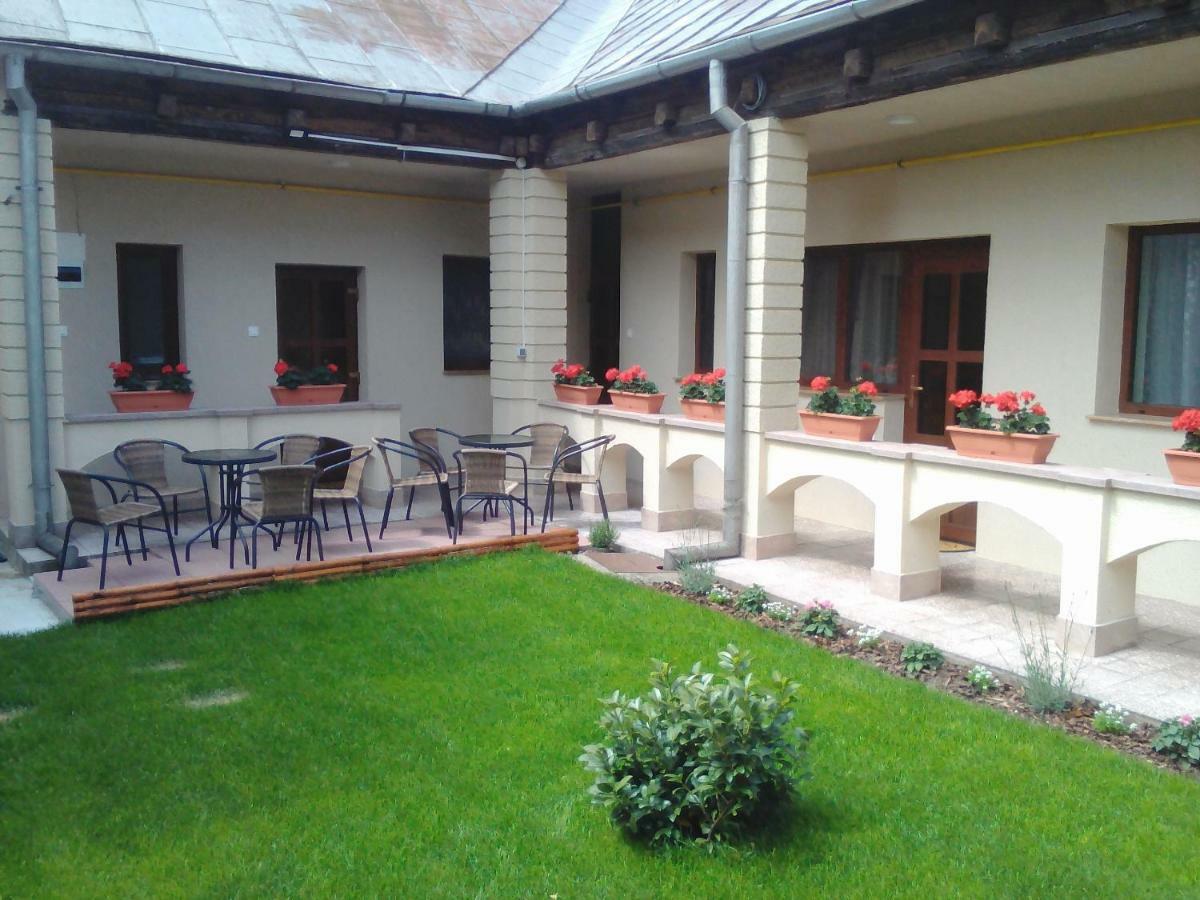 Casa Transilvania Oradea Exterior photo